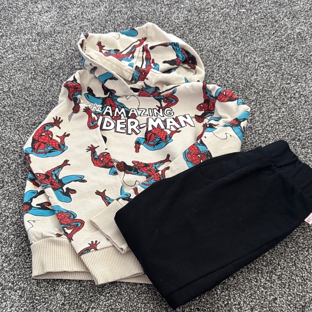 Marvel Spider-Man Cream Hoodie